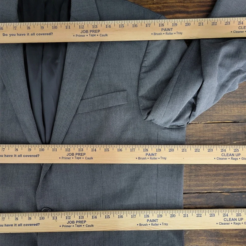 Kenneth Cole Reaction Men's‎ Sport Coat Blazer Two Button Gray Size about 42R